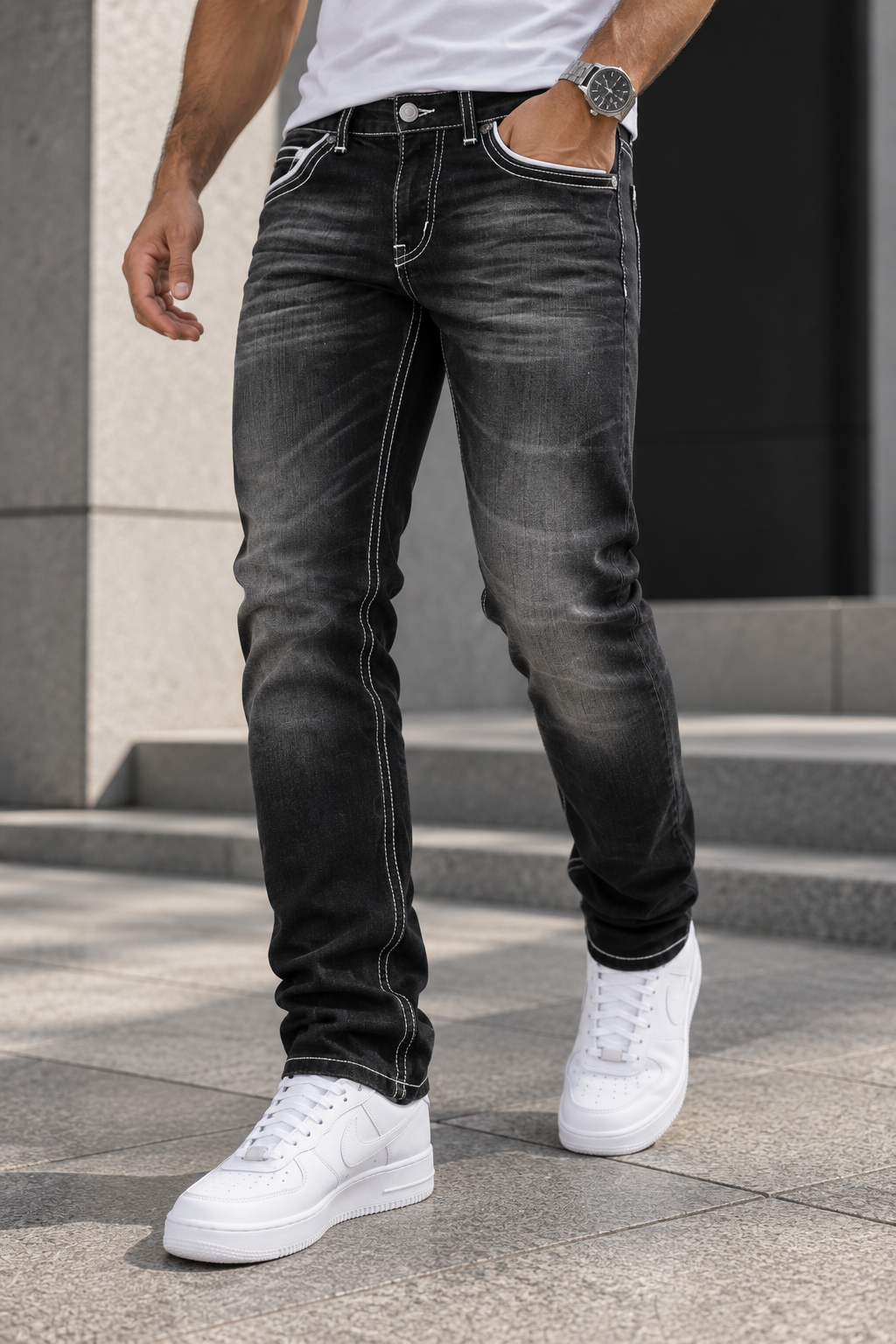 Men's Slim Fit Jeans in Black