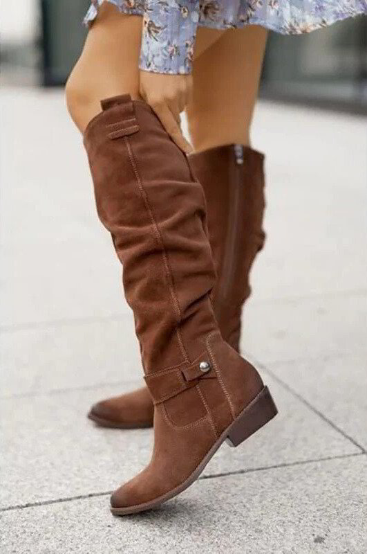 Women's Knee High Flat Boots in Brown
